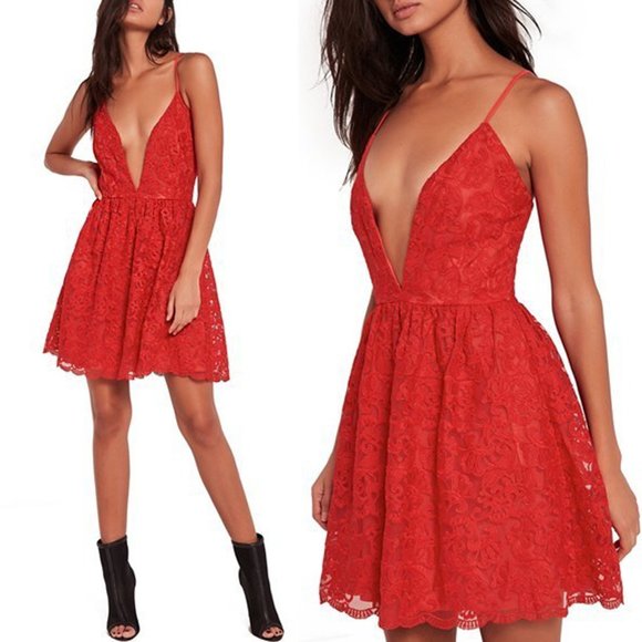 MISSGUIDED Red Lace Plunging Neckline Mini Skater Dress NWT Size 2 - Picture 1 of 4